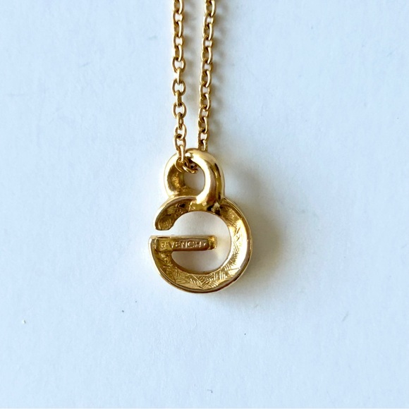 Givenchy Necklace - Picture 5 of 7